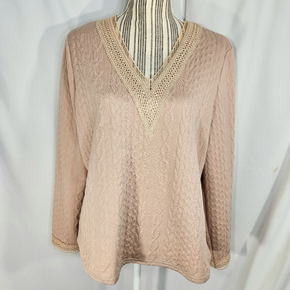 Liofoer Beige & Cream Lace Accent Neckline & Cuffs V Neck Textured Top Sz Large